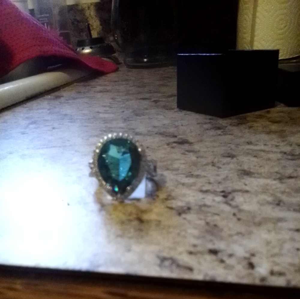 CZ ring - Picture 2 of 3